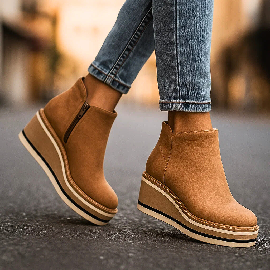 MILA MONROE PLATFORMS