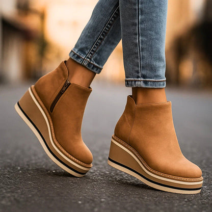MILA MONROE PLATFORMS